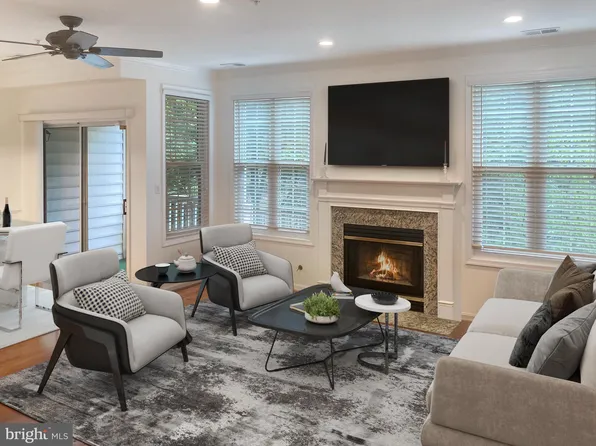 2323 Henshaw Pl APT 103, Alexandria, VA 22311