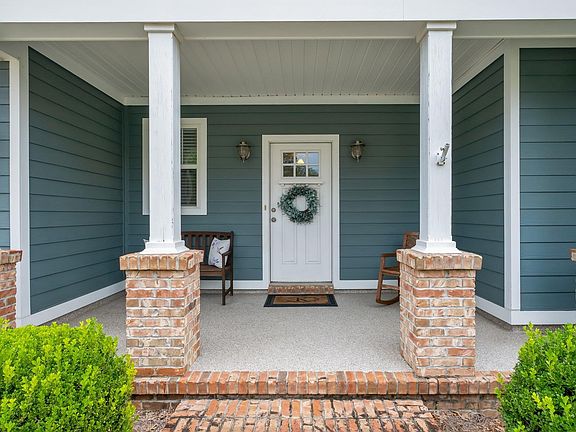 2nd image of 3223 Yeats Ave