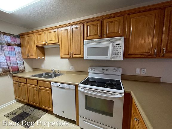 5th image of 1216 Sundance Dr
