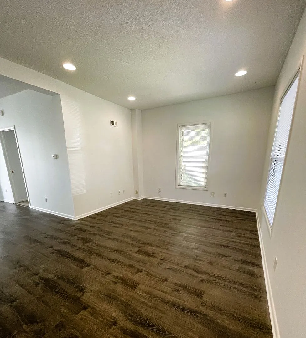 $2125 For Rent - Updated Maplewood Charmer With 2-Car Garage — Photo 2
