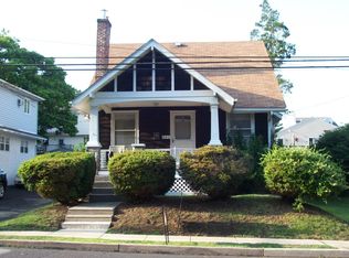 241 Fairhill St, Willow Grove, PA 19090