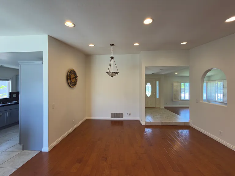 1234 Summersworth Pl — Photo 4