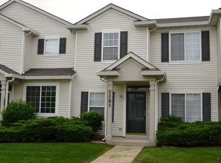 2282 Reflections Dr, Aurora, IL 60502