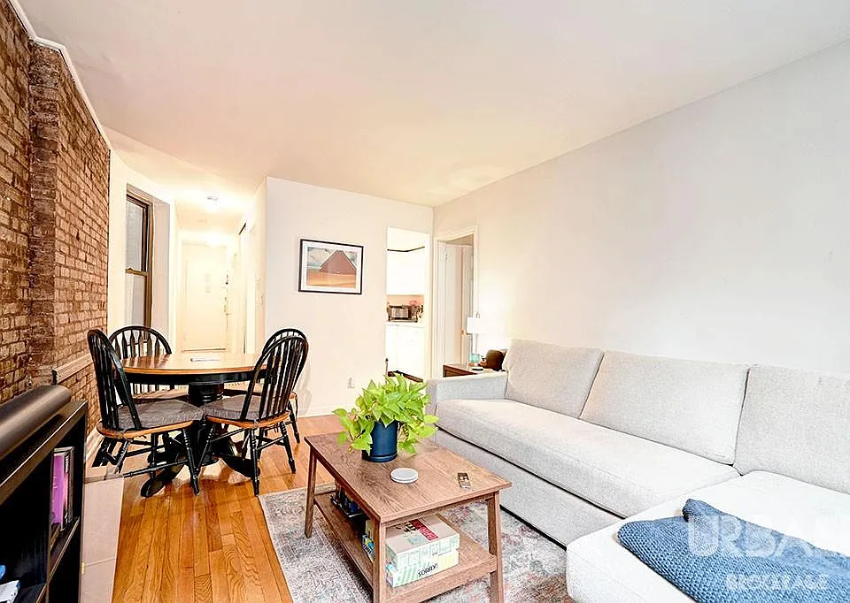 35 Grove St #5M