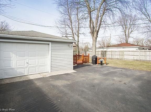 5th image of 1438 Greenwood Ave