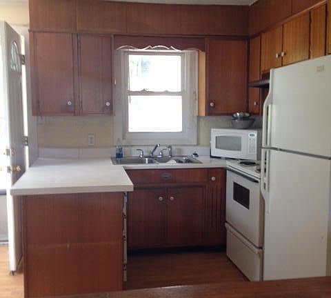4th image of 1907 Bernhurst Dr