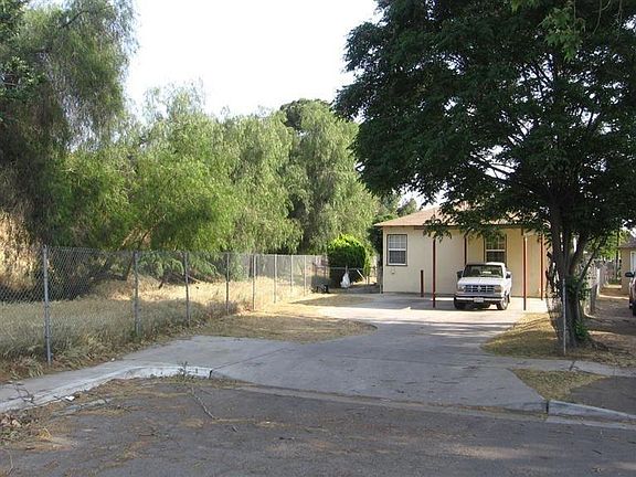 5th image of 2928 E Home Ave