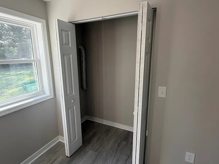 1517 Drewry St — Photo 7