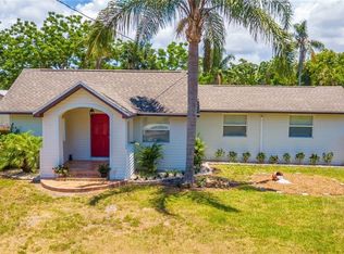 1008 Grove St, Nokomis, FL 34275