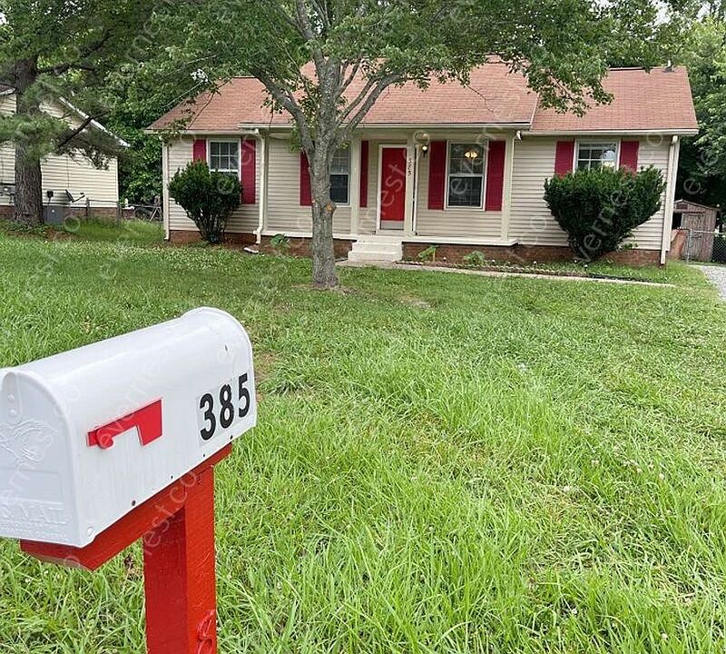 1st image of 385 Donna Dr