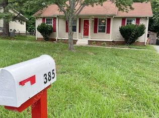 385 Donna Dr, Clarksville, TN 37042