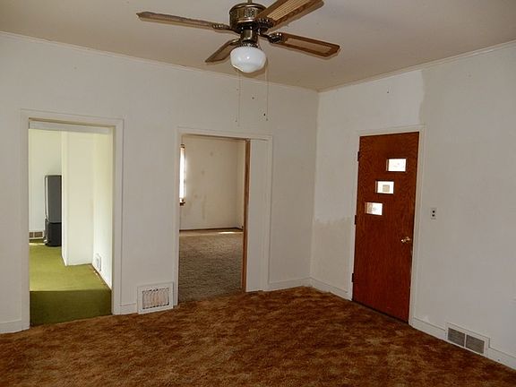 5th image of 705 E Wausau Ave