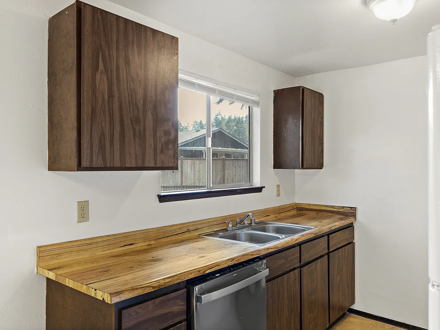1507 150th St Ct S, Spanaway - 1 — Photo 3