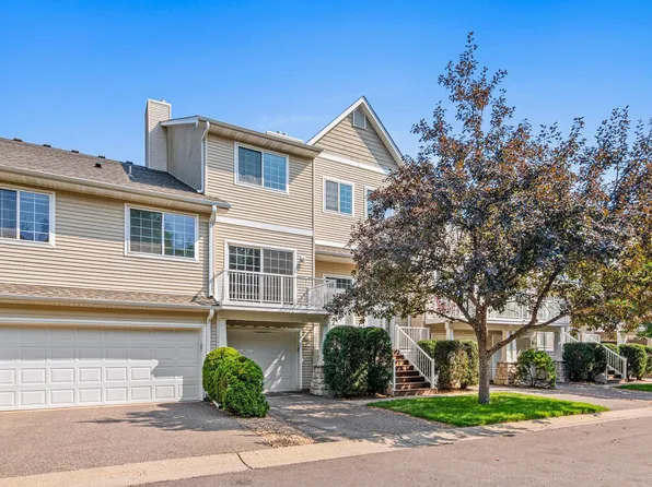 652 Willoughby Way W, Minnetonka, MN 55305