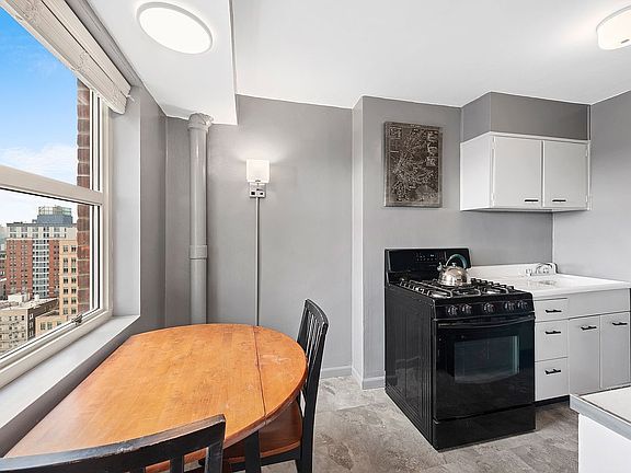 4th image of 501 W 123rd St APT 21E