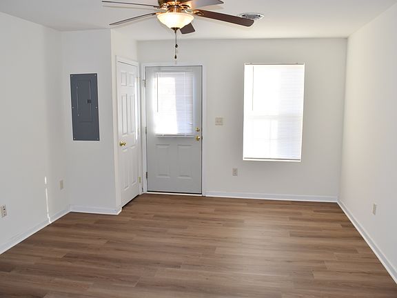 4th image of 2741 Roosevelt Dr