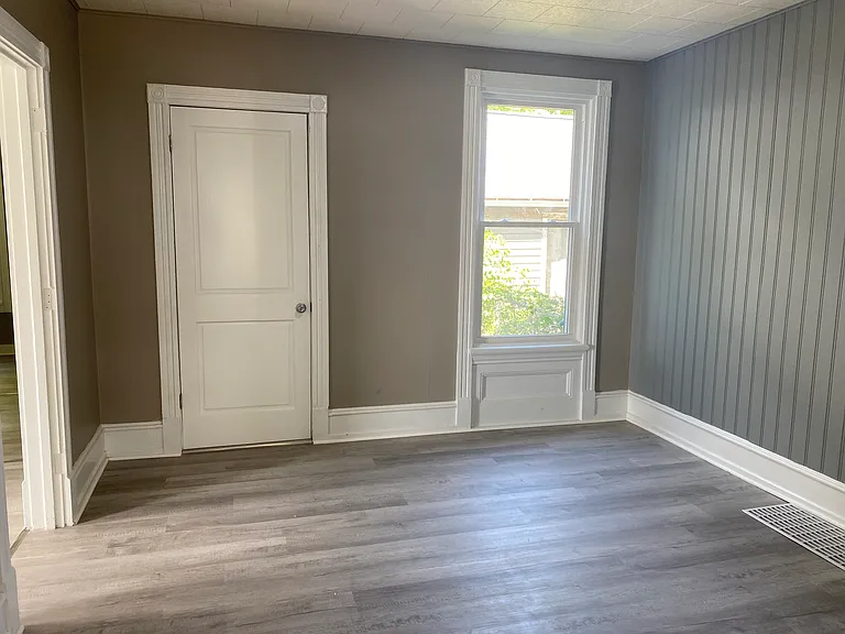 172 River St — Photo 11