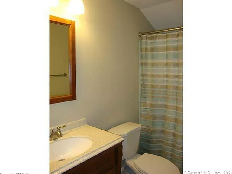 14 Redbud Ln — Photo 5