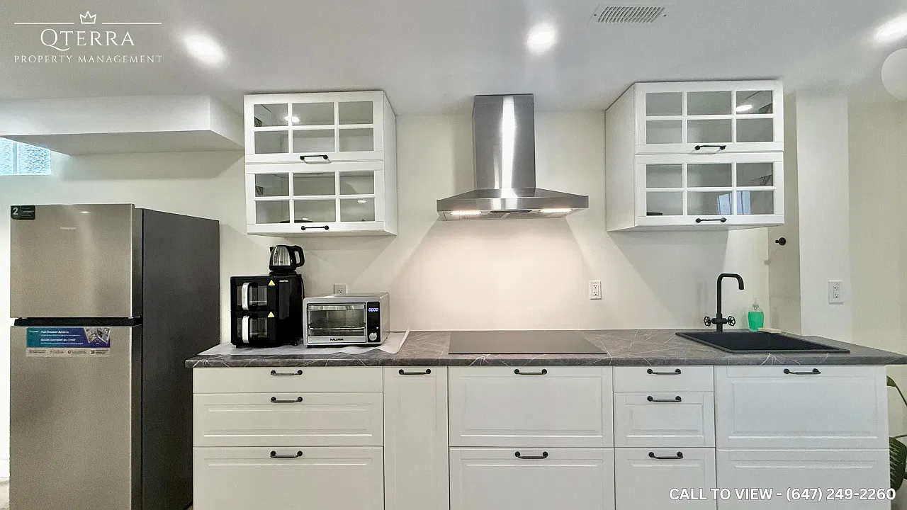 1 bed, 1100 sqft, $1,695 — Photo 2