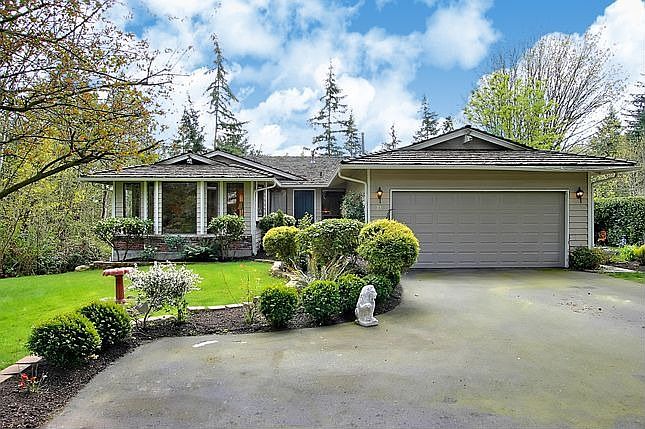 1st image of 13319 NE 112th Pl