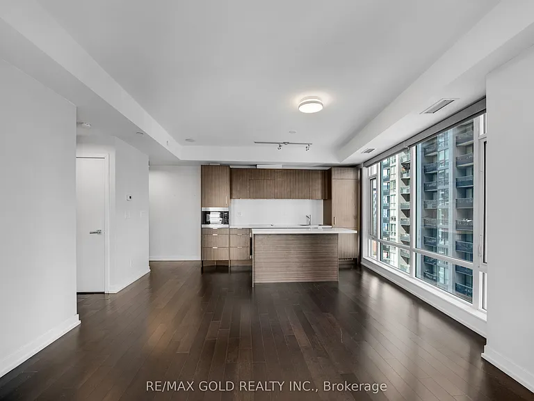21 Widmer St #2209 — Photo 19