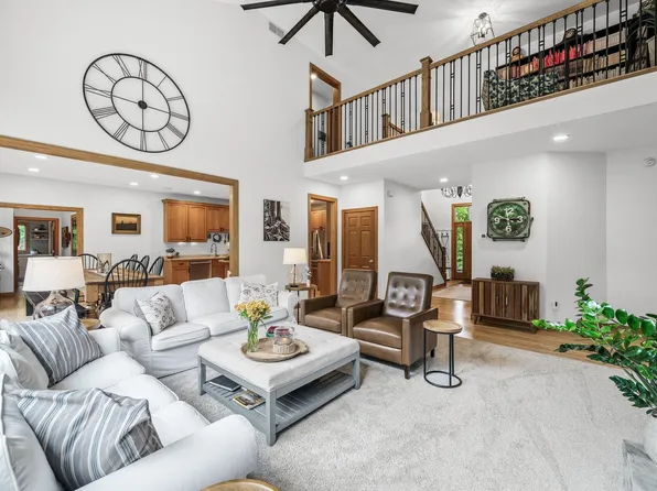 840 250th St, Osceola, WI 54020