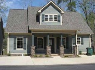 200 Loran Pointe Cir, Seneca, SC 29672