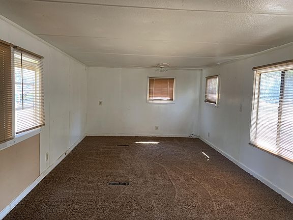 4th image of 4318 Mahan Dr