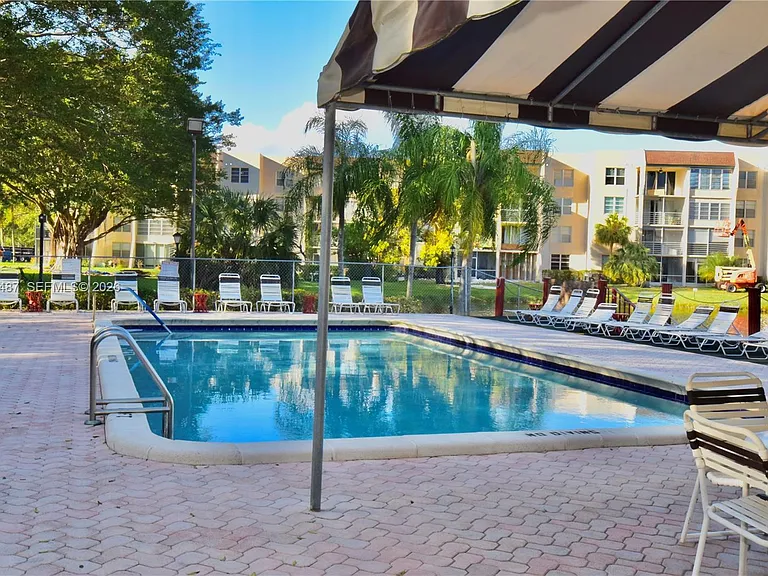 9311 Orange Grove Dr #411 — Photo 9