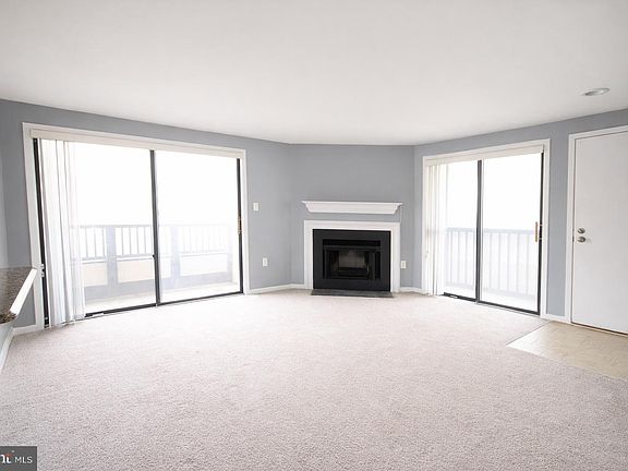 5th image of 9836 Hellingly Pl #106