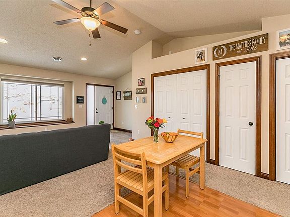 3rd image of 1487 Jaylen Ln