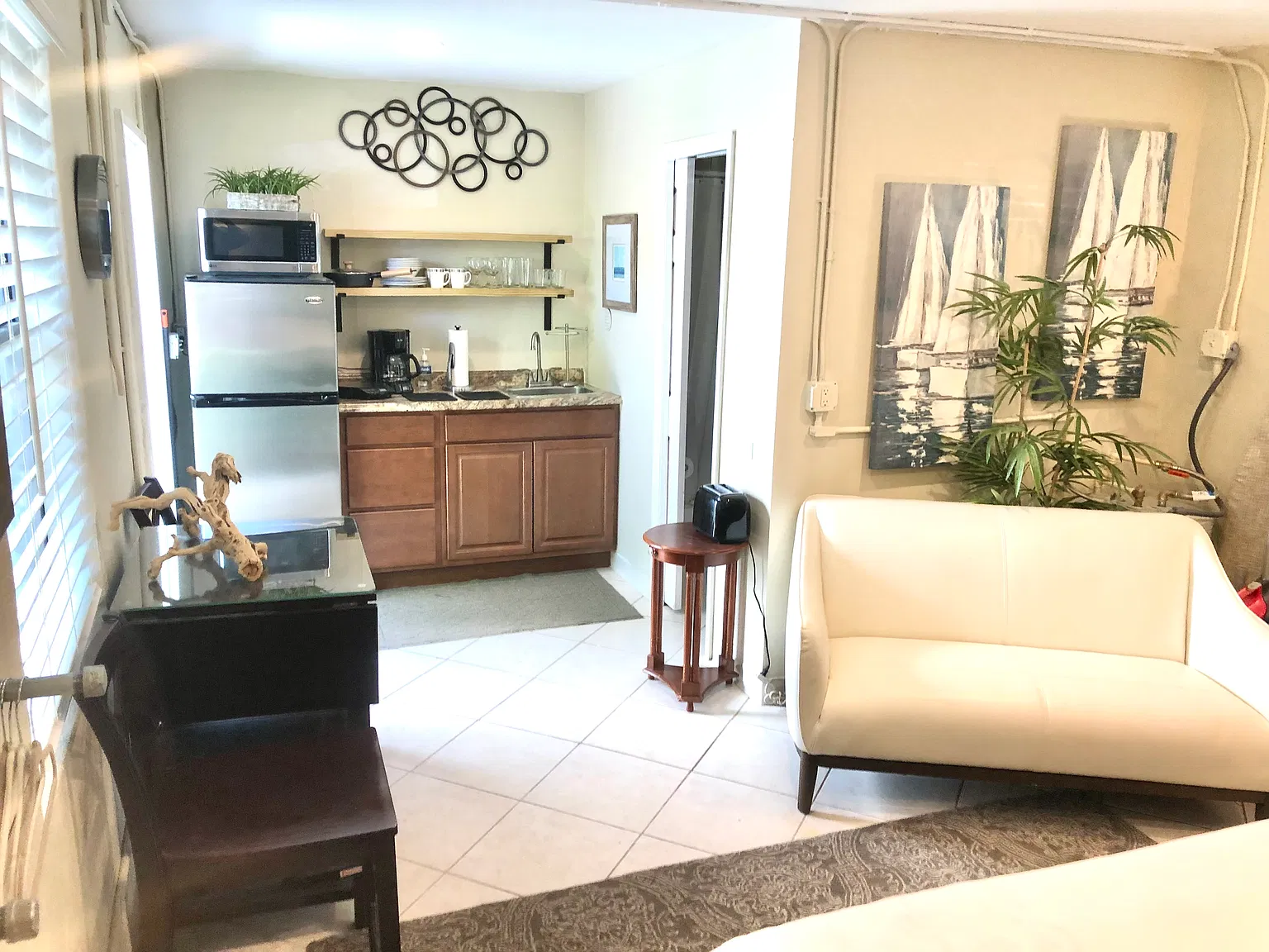 Studio, 450 sqft, $1,240 — Photo 3
