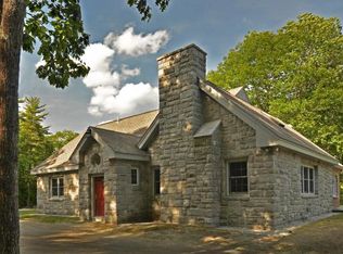 23 Hidden Pond Dr, Amherst, NH 03031