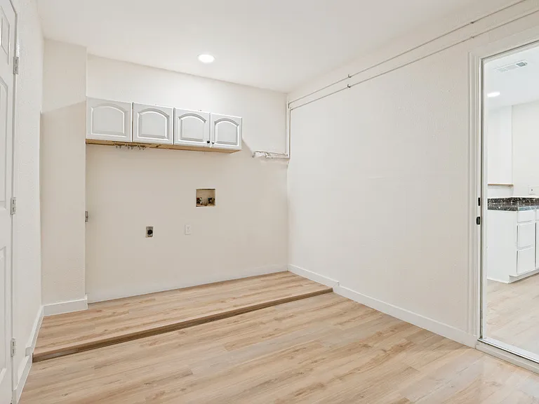 109 Sunset Dr — Photo 3