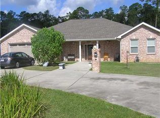 17072 Kapalama Rd, Pass Christian, MS 39571