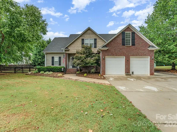 7020 Highland Way, Belmont, NC 28012