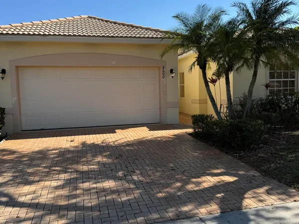 8600 Pine Cay, West Palm Beach, FL 33411