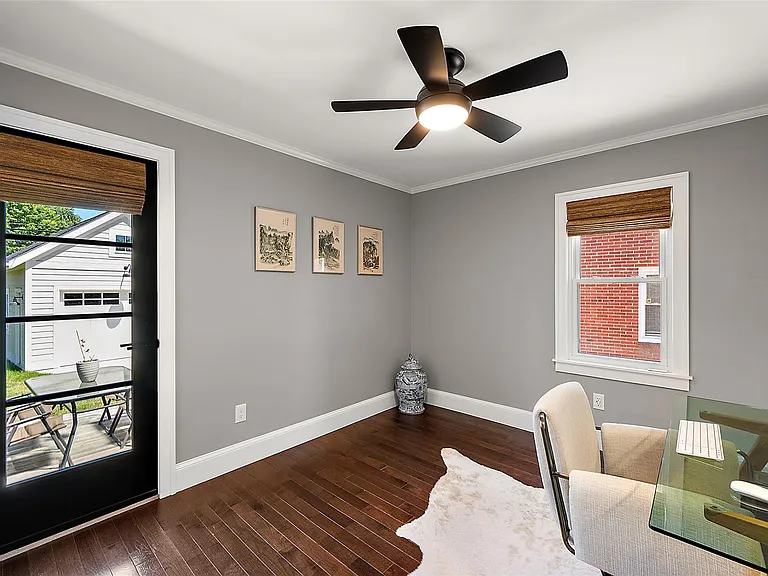 4420 Elmwood Ave — Photo 13