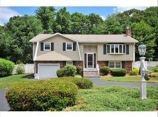 7 Cutting Ln, Burlington, MA 01803