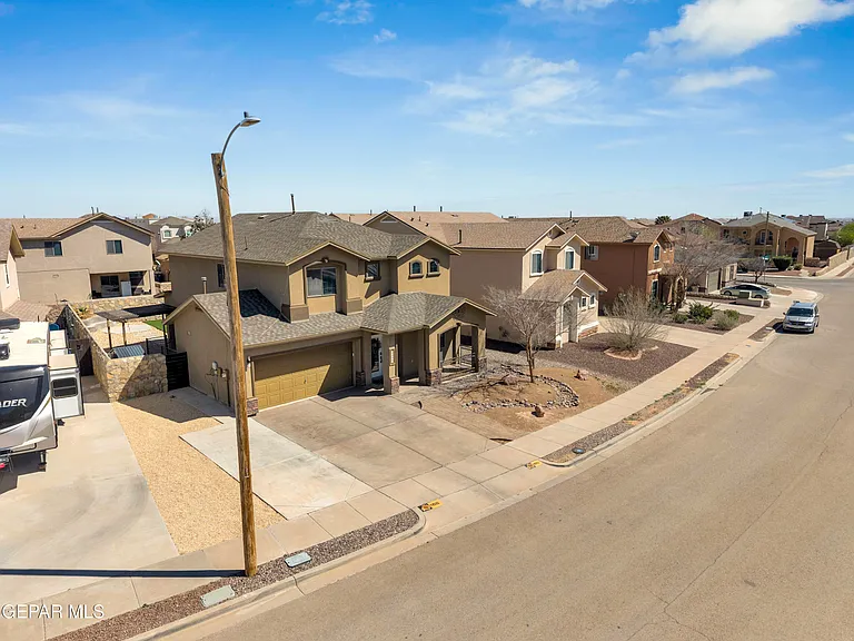 11512 Robert Lennox Dr — Photo 59