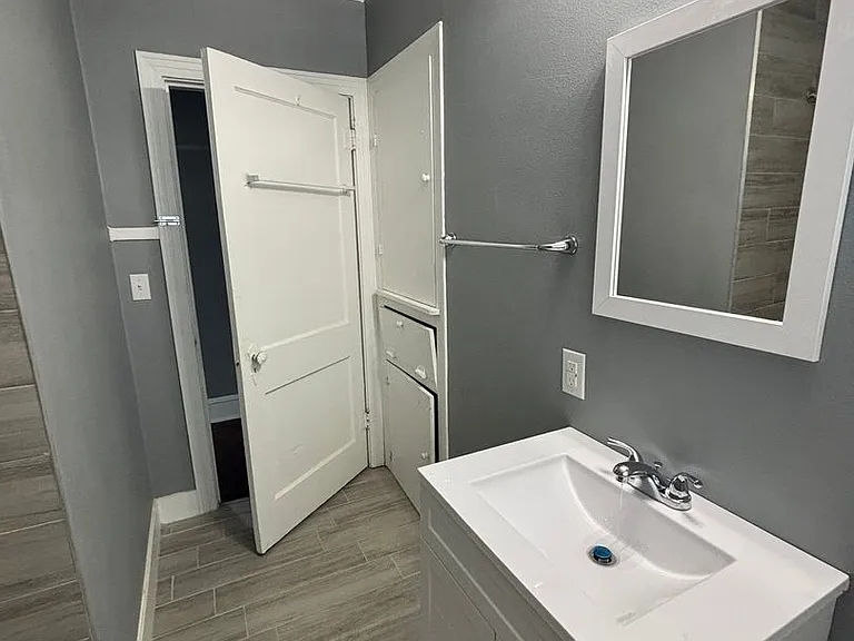 103 E Merrick St — Photo 14
