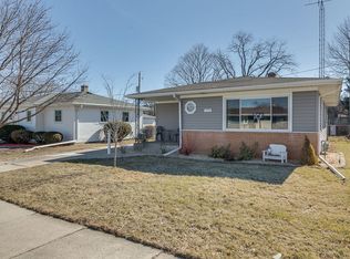 1809 Jupiter Ave, Racine, WI 53404