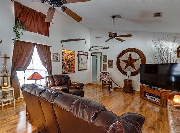 5th image of 3817 Buckhorn Pl