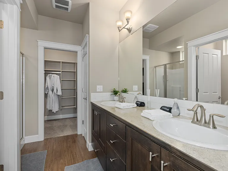 2598 E Decameron Ln — Photo 28