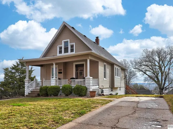 1315 S 8th St, Omaha, NE 68108