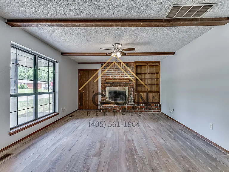 1912 N Gleason Ave — Photo 20