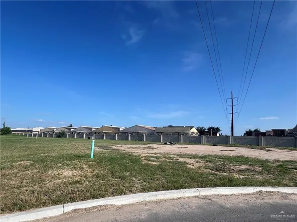 1820 S Queen St, Edinburg, TX 78539