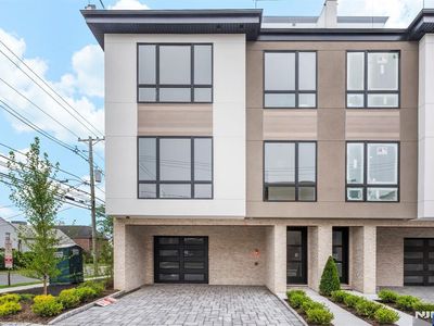 2286 7th St, Fort Lee, NJ, 07024