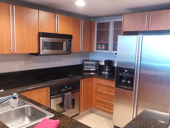 4th image of 610 Clematis St APT 730