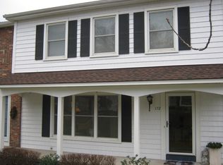 172 New Wickham Dr, Penfield, NY 14526